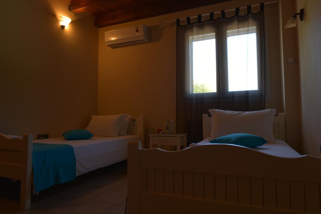 Paxos Santa Marina Villas Gáios Exterior foto